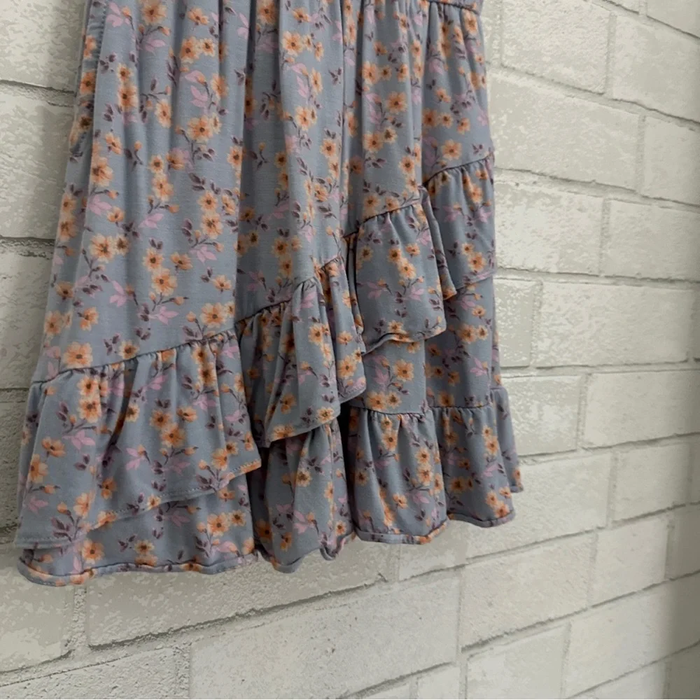 BAILEY LANE Stitch Fix Short Sleeve Flowered Ruffle Dress